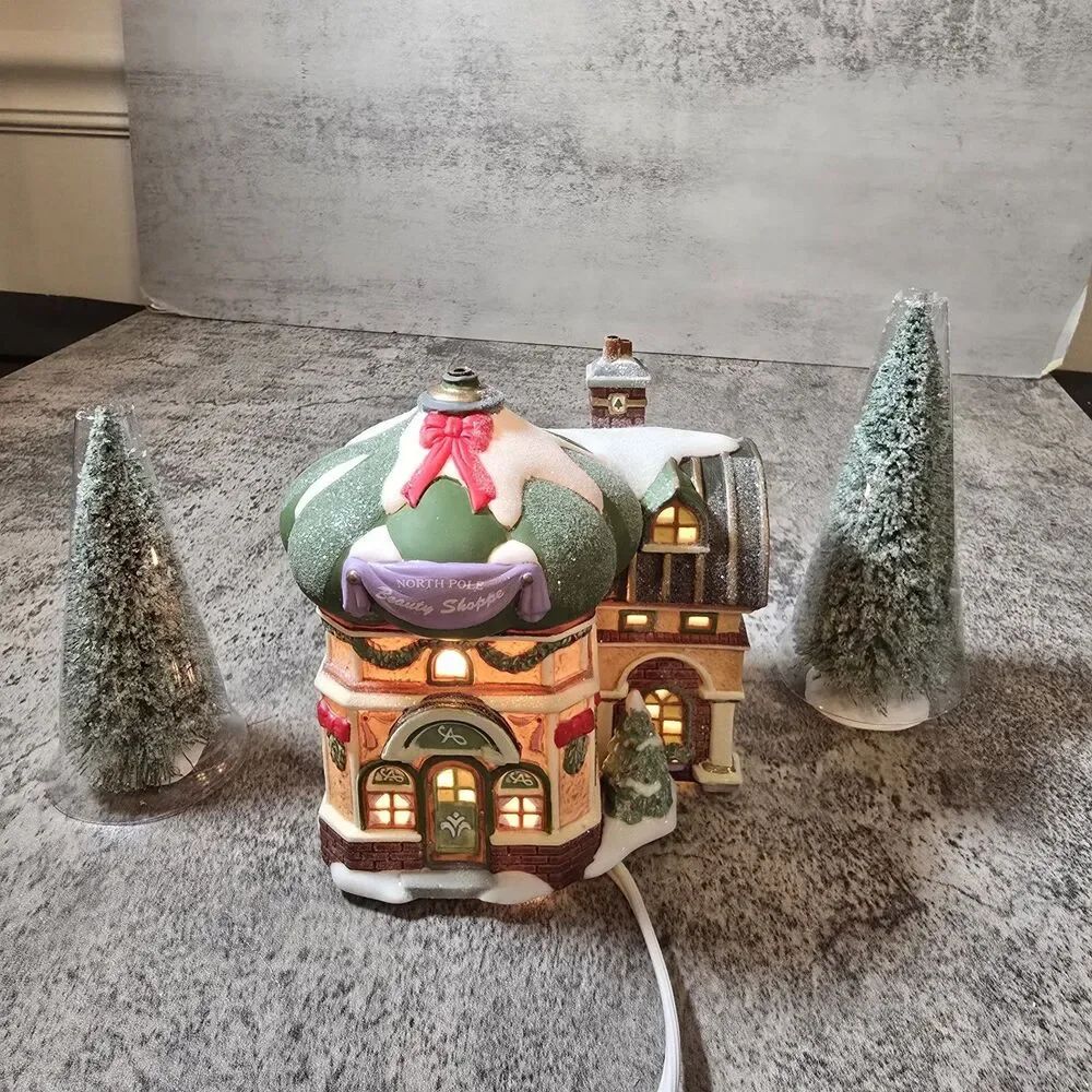 Department 56 RETIRED North Pole Series 